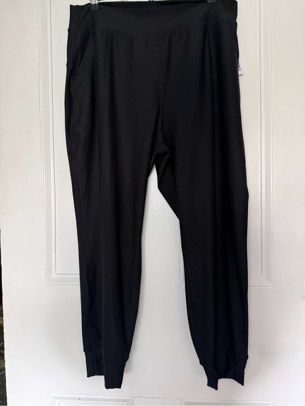 Old Navy NWT Active Cloud+ Go Dry 7/8 Joggers - XL